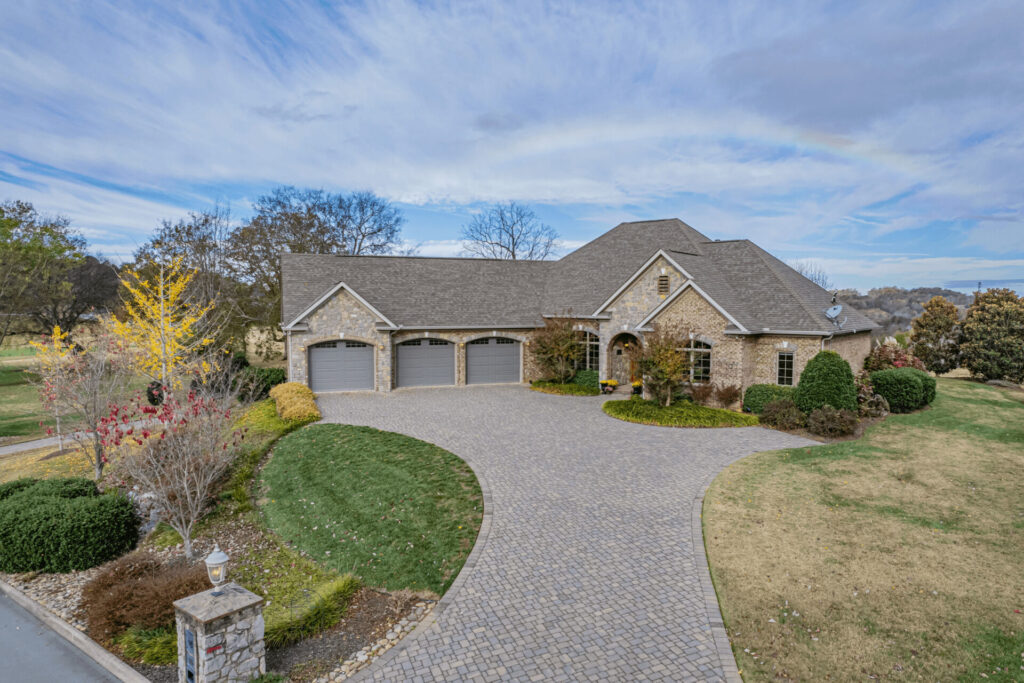 Photo of a Beautiful Home Real Estate Photography East Tennessee 
